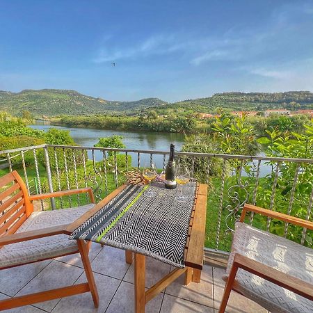 Temo River House Romantic Balcony And Peaceful Retreat In The Heart Of Bosa Buitenkant foto
