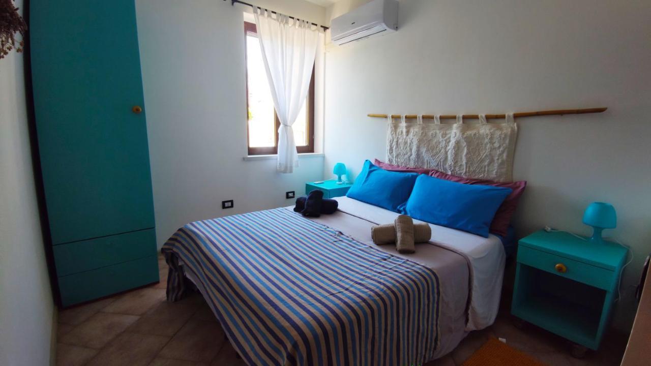 Temo River House Romantic Balcony And Peaceful Retreat In The Heart Of Bosa Buitenkant foto