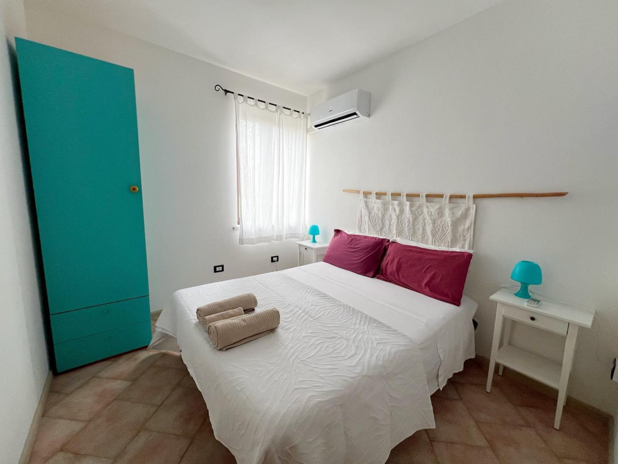 Temo River House Romantic Balcony And Peaceful Retreat In The Heart Of Bosa Buitenkant foto