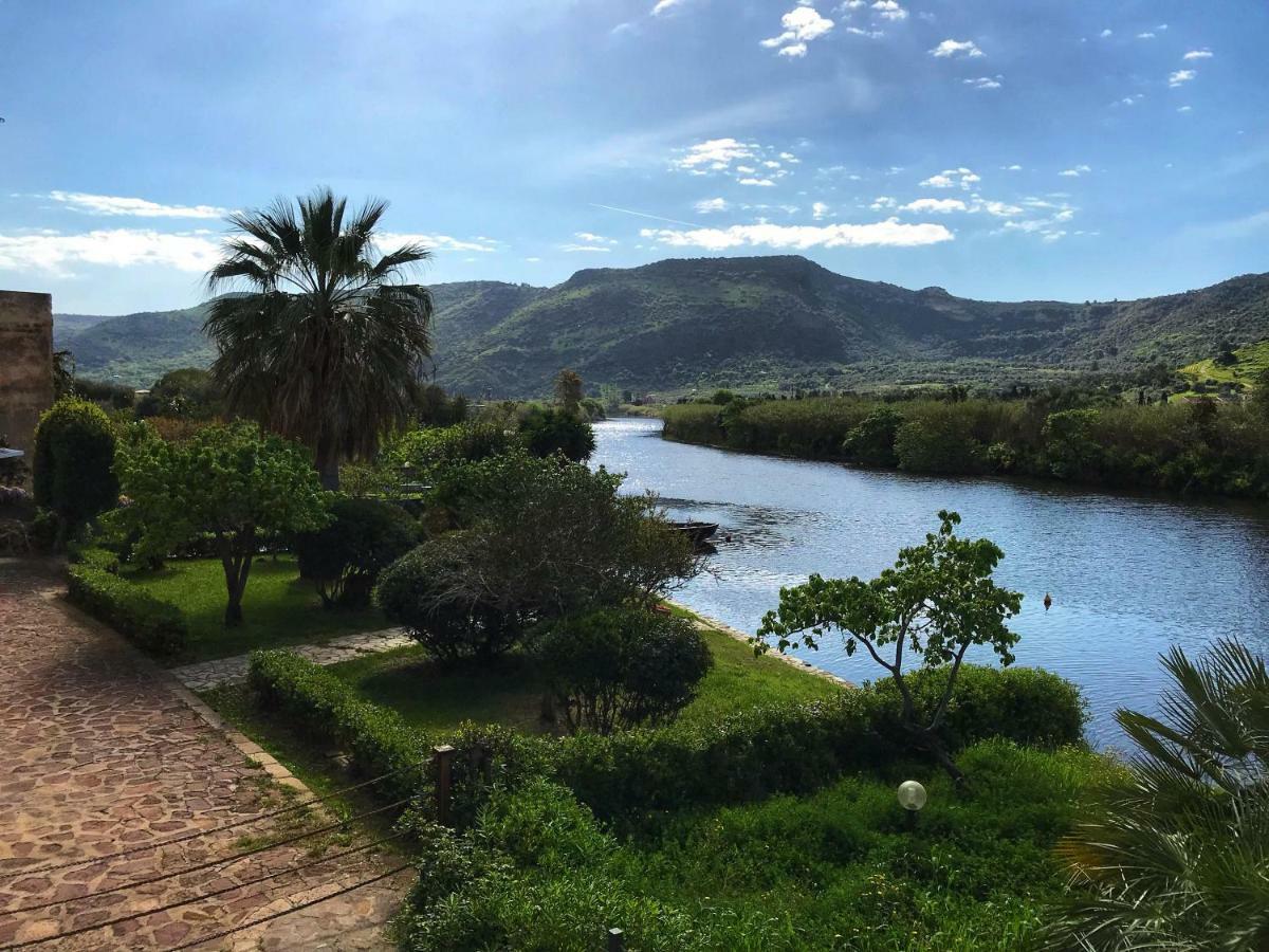 Temo River House Romantic Balcony And Peaceful Retreat In The Heart Of Bosa Buitenkant foto